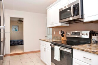 458 SE Doat St in Port St. Lucie, FL - Building Photo - Building Photo