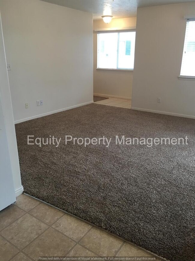 7034 S 300 E in Midvale, UT - Building Photo - Building Photo