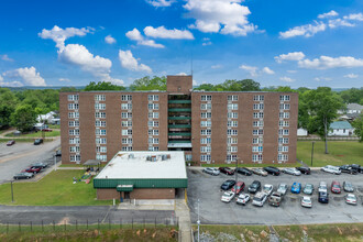 Jess Lanier Manor in Bessemer, AL - Foto de edificio - Building Photo