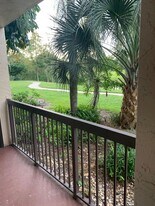 4561 W McNab Rd in Pompano Beach, FL - Building Photo