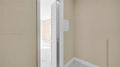 2411 NW 208th St in Miami Gardens, FL - Building Photo - Building Photo