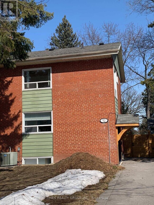 52 Langbourne Pl
