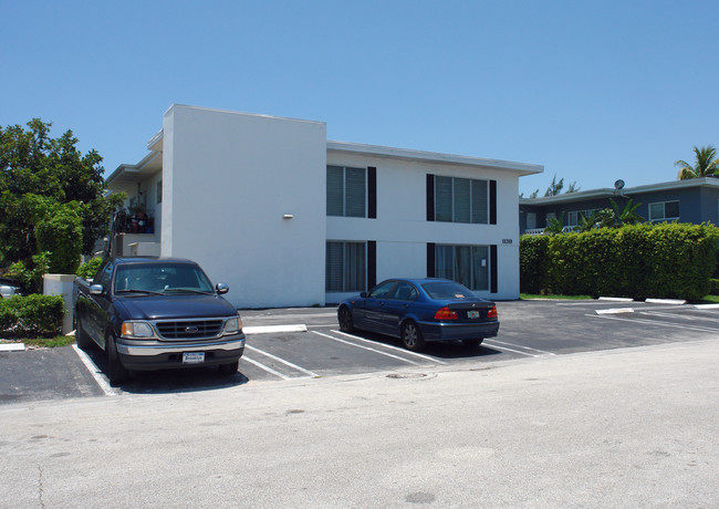 1130 102nd St in Bay Harbor Islands, FL - Building Photo - Building Photo