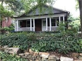 15 Conestee Pl in Asheville, NC - Building Photo