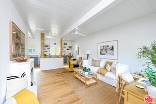 2329 Kansas Ave in Santa Monica, CA - Building Photo