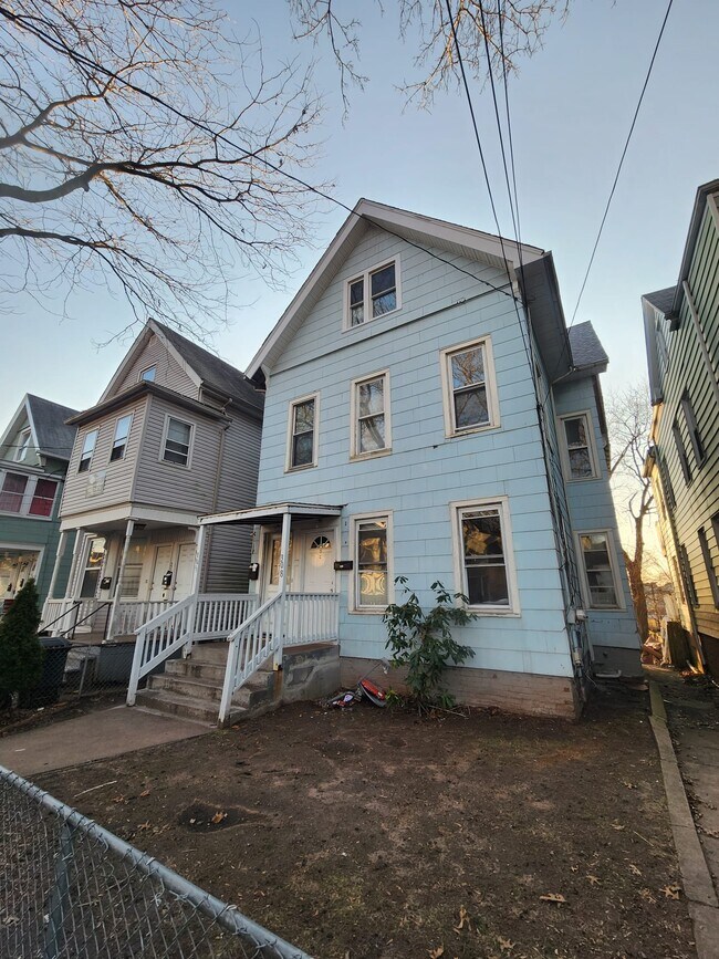 306 Greenwich Ave Rentals in New Haven, CT