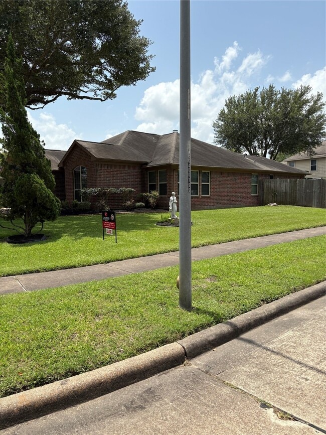 1402 Township Ct in Rosenberg, TX - Building Photo - Building Photo