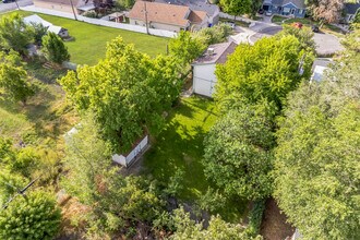 401 E Maxwell Ln, Unit B in South Salt Lake, UT - Foto de edificio - Building Photo