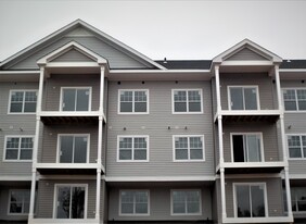 Apartments at Montgomery Crossing