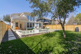 10313 Big Thicket Dr in Austin, TX - Building Photo - Building Photo