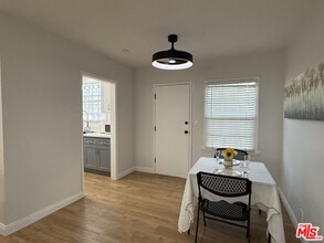 3310 W 77th St in Los Angeles, CA - Building Photo - Building Photo