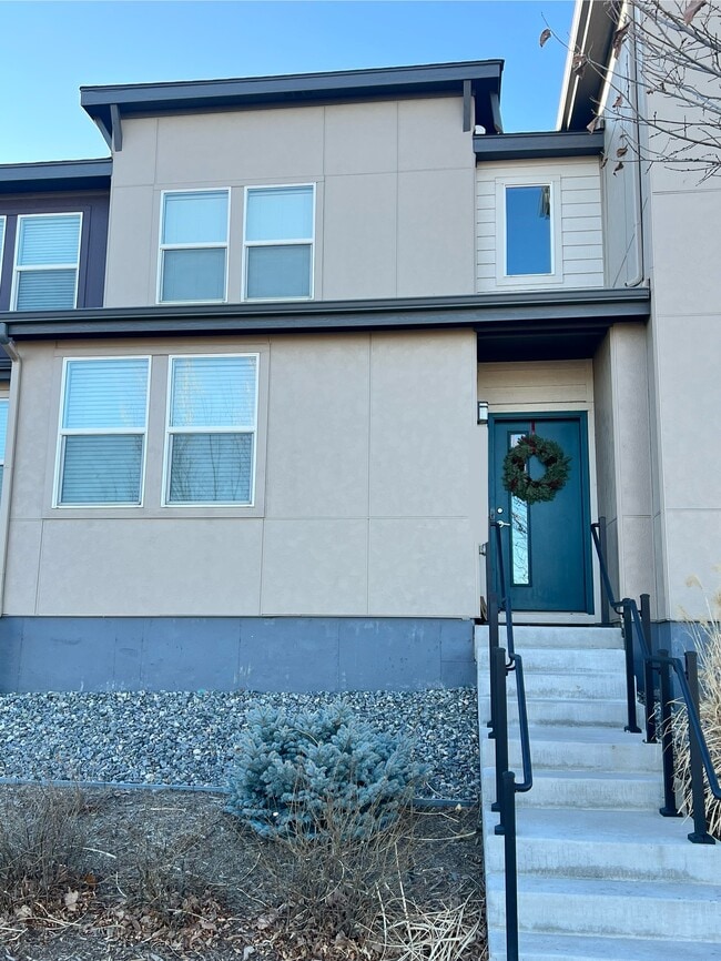 16018 E 47th Dr in Denver, CO - Building Photo - Building Photo