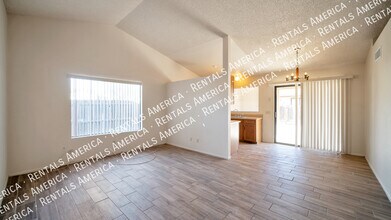 8764 E Almond St in Tucson, AZ - Building Photo - Building Photo