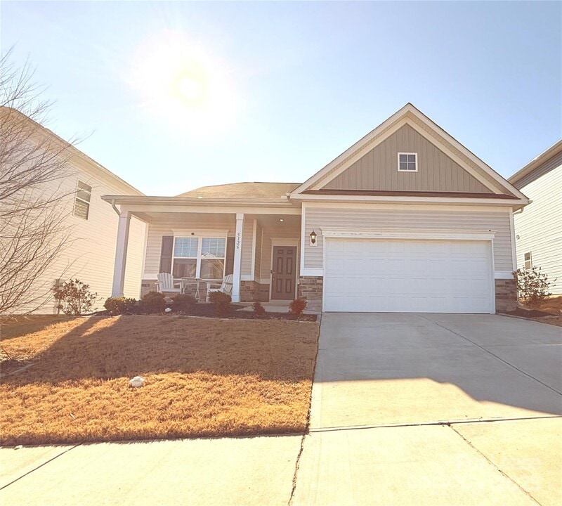 5126 Idared Ct in Charlotte, NC - Building Photo
