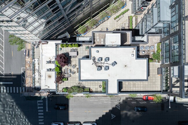 502 W Erie St in Chicago, IL - Building Photo - Building Photo