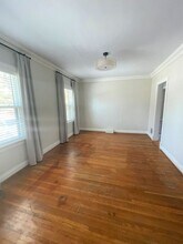 621 Atalanta Ave in Webster Groves, MO - Building Photo - Building Photo