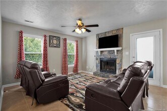 300 Riverwind Dr in Spring Lake, NC - Building Photo - Building Photo