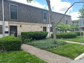 5197 W 75th St in Prairie Village, KS - Building Photo - Building Photo