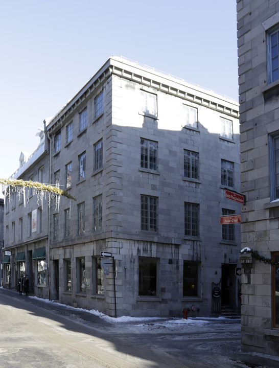 363 Saint-François-Xavier in Montréal, QC - Building Photo