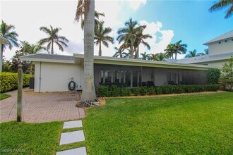 1353 Pelican Ave in Naples, FL - Building Photo - Building Photo