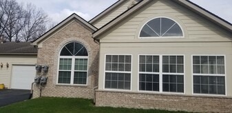 36142 Abbey Dr, Unit 36142