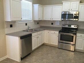 6216 Roseway Ct in Harrisburg, NC - Building Photo - Building Photo