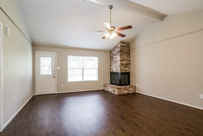 1817 New Orleans St in Deer Park, TX - Building Photo - Building Photo