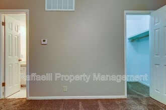 2401 Brookridge Dr in Texarkana, AR - Foto de edificio - Building Photo