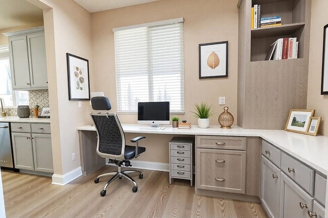 property at 967 Dainty Ave