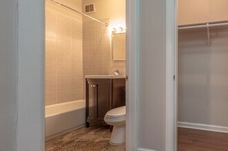 5511 N Kenmore Ave in Chicago, IL - Building Photo - Building Photo