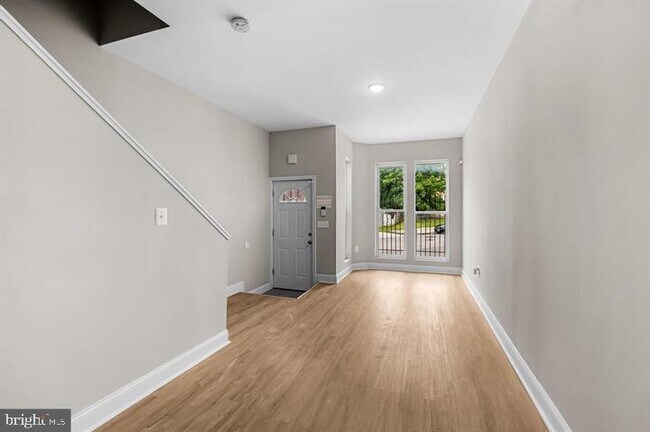 1605 Clifton Ave in Baltimore, MD - Building Photo - Building Photo