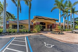 20051 Barletta Ln in Estero, FL - Foto de edificio - Building Photo