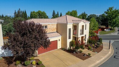 5592 Diamond Ridge Dr in Redding, CA - Building Photo - Building Photo