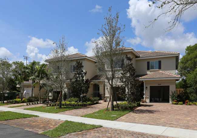 Heritage Landing in Delray Beach, FL - Building Photo - Building Photo