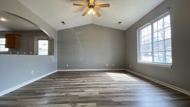 24460 Tupelo Ln in St. Robert, MO - Building Photo - Building Photo