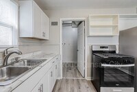 831 Stewart Ave photo'