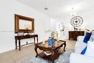 13285 SW 128th St in Miami, FL - Building Photo - Building Photo