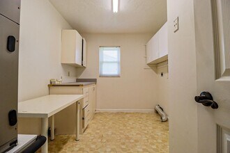 1329 NW 84th Dr in Coral Springs, FL - Building Photo - Building Photo