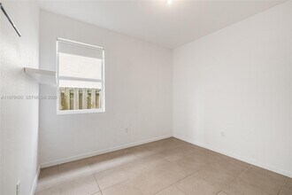 11863 SW 253rd St in Princeton, FL - Building Photo - Building Photo