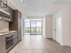 127 Broadway Ave in Toronto, ON - Building Photo - Building Photo