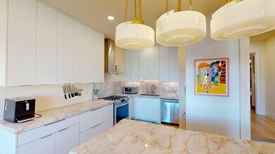 38 Aztec St in San Francisco, CA - Building Photo - Building Photo