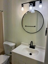 3408 SW Burnett Rd, Unit C in Topeka, KS - Foto de edificio - Building Photo