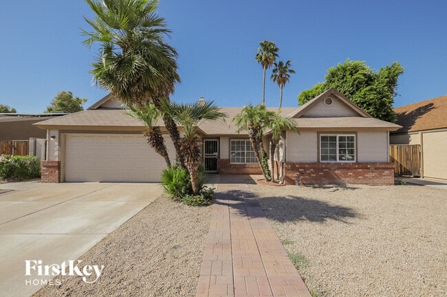 property at 4932 W Wescott Dr