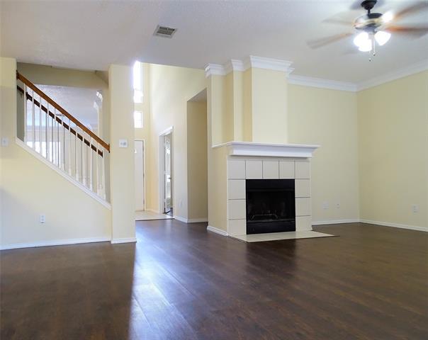 property at 4435 Santa Fe Ln