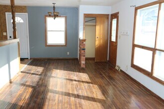 3008 E 15th St in Sioux Falls, SD - Building Photo - Building Photo