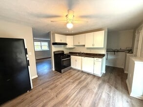 2 Scotia Dr in Pepperell, MA - Building Photo - Building Photo