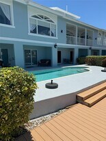 2731 NE 28th Ct in Lighthouse Point, FL - Building Photo