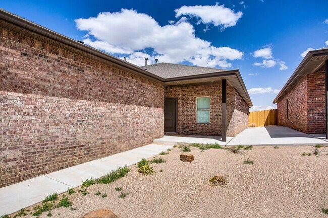 1806 Corpus Ave in Wolfforth, TX - Building Photo - Building Photo