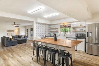 2610 S Ventura Dr in Tempe, AZ - Building Photo - Building Photo