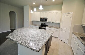 1804 Jupiter Ln in Ennis, TX - Building Photo - Building Photo
